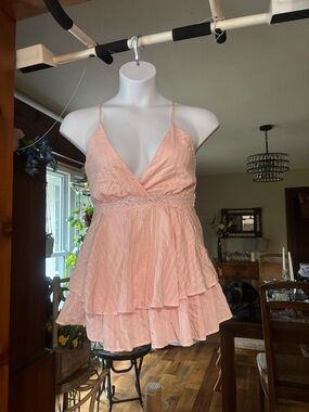 Balance Spaghetti-Strap Tiered Peplum Women’s Romper in Light Pink with White M